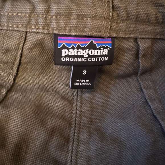 Patagonia Stand Up Overall Shorts in Basin Green - Picture 7 of 10
